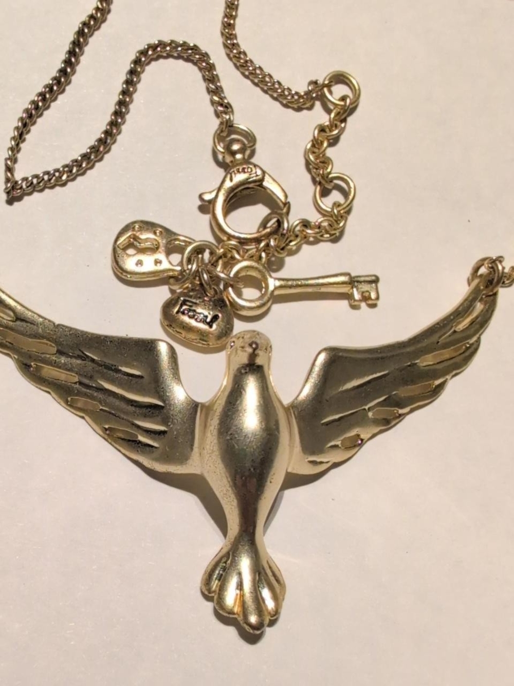 Fossil Gold piece dove 16-17" necklace with key charm #dove #goldjewelry #fest - Picture 2 of 2